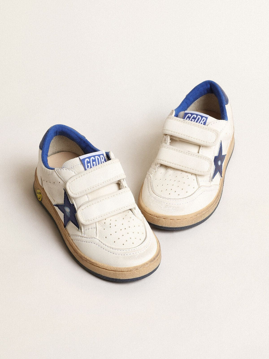 ball star junior con estrella de cuero metalizado azul y refuerzo en el talón