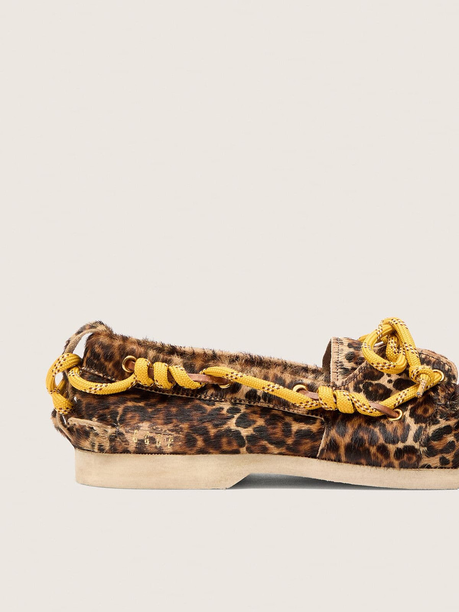 mocasín cruise para mujer en piel de potro con estampado de leopardo