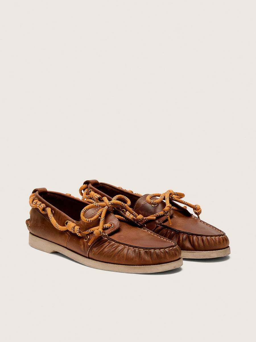 mocasín cruise para hombre en piel color tabaco