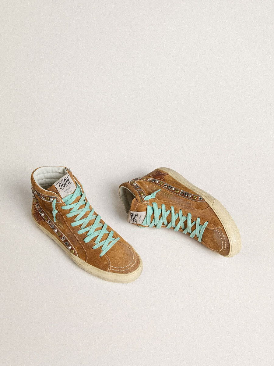 sandalias de mujer en ante color ocre con estrella de piel color tabaco