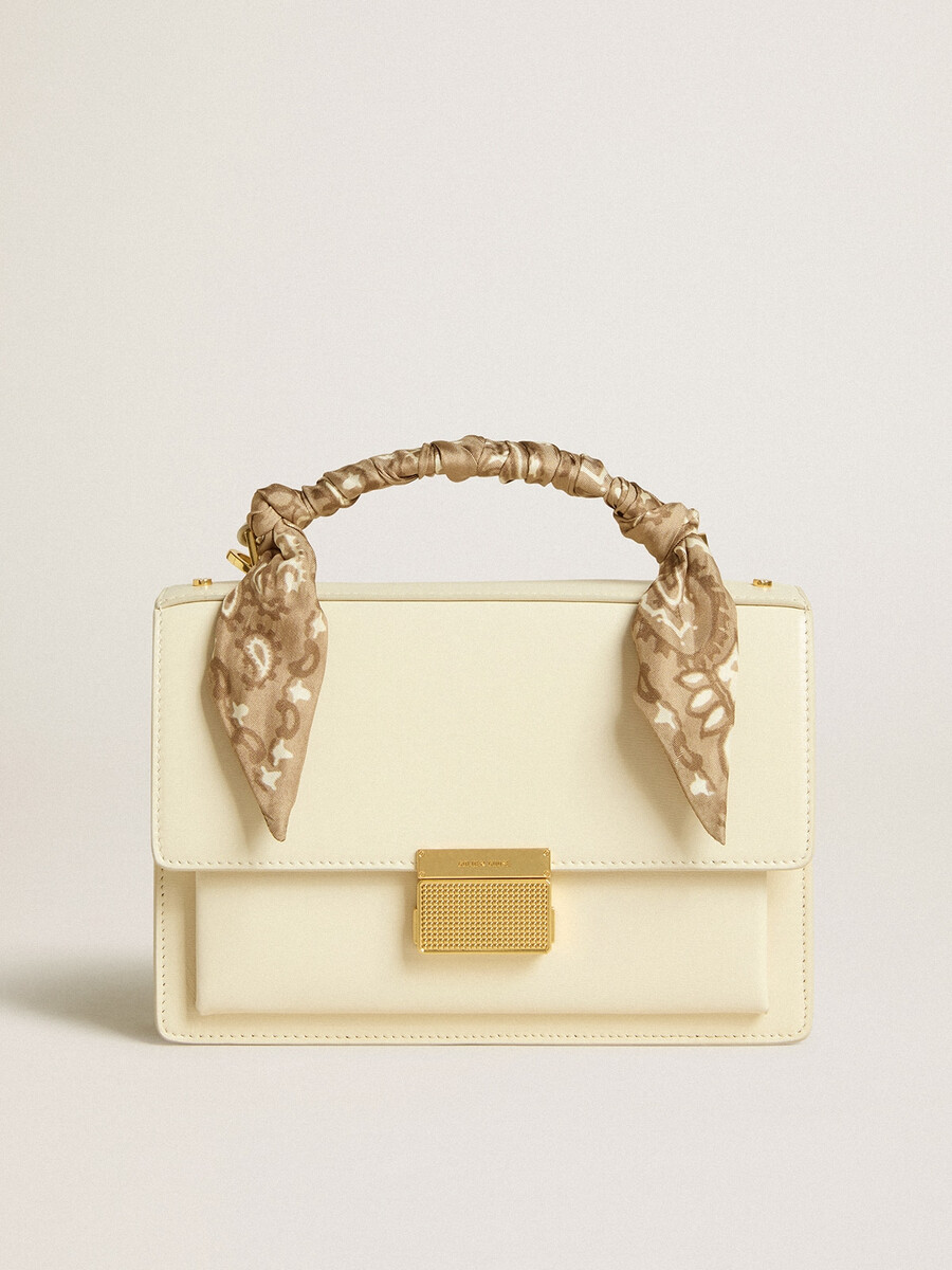 bolso venezia en piel acanalada color mantequilla con pañuelo de seda